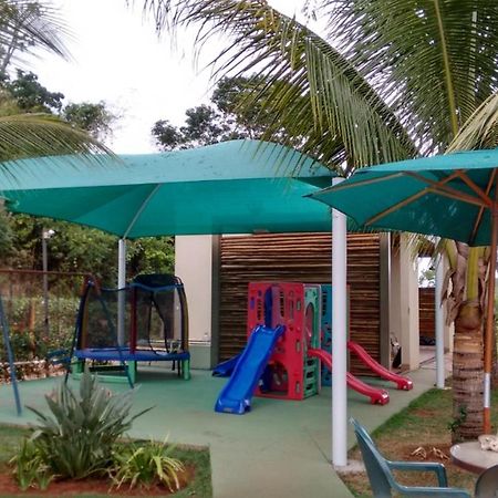 APÊ LINDO ALDEIA DO LAGO COM COZINHA MOBÍLIA NOVA JUNTO AO LAGO CORUMBÁ e KAWANA PARK Caldas Novas Exterior foto